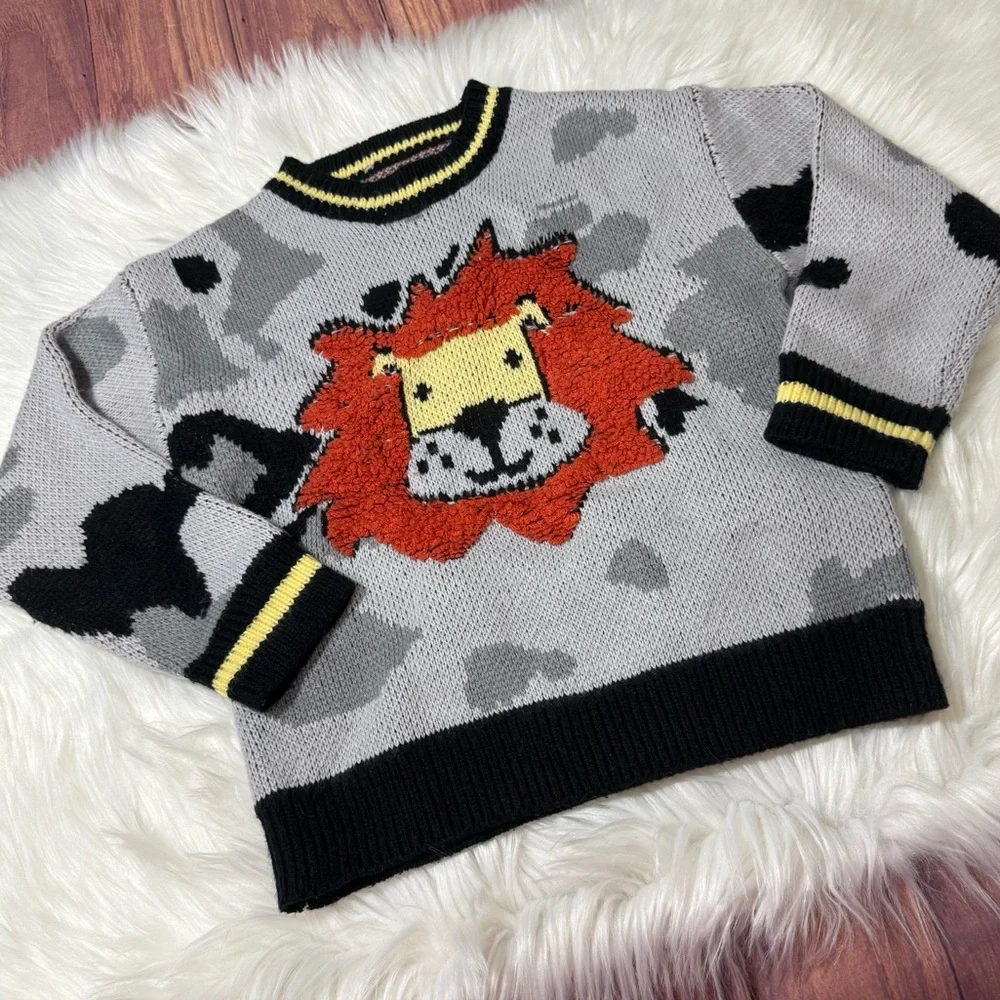 SHEIN Youth Boy Size 7 Lion Sweater - Gray and Black